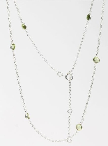 Emprunter COLLIER EN ARGENT 8 PIERRES SERTIES PERIDOT livre