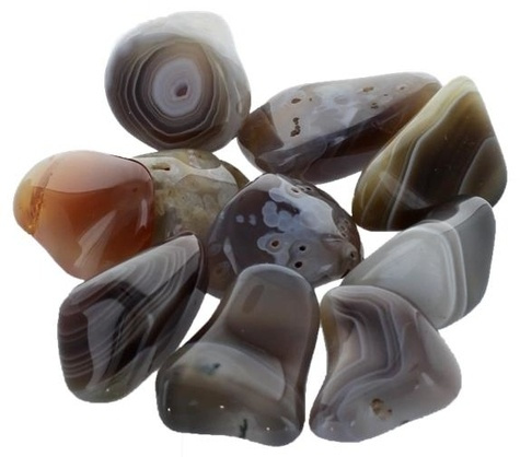 Emprunter PIERRES ROULEES AGATE RUBANEE - TAILLE M - SACHET 500 GRS livre