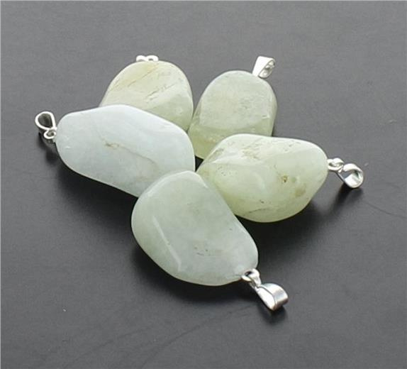 Emprunter PENDENTIF PIERRE ROULEE - AIGUE MARINE livre