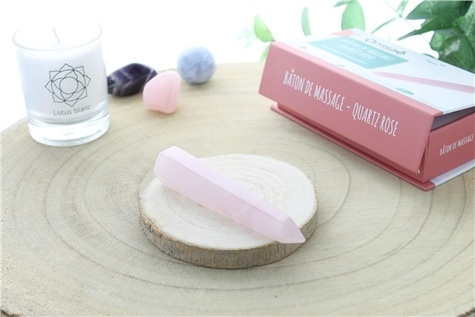 Emprunter BATON DE MASSAGE FACETTE EN QUARTZ ROSE livre