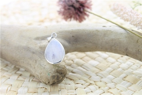 Emprunter PENDENTIF PIERRE DE LUNE ARGENT 925 FORME GOUTTE PETIT MODELE livre