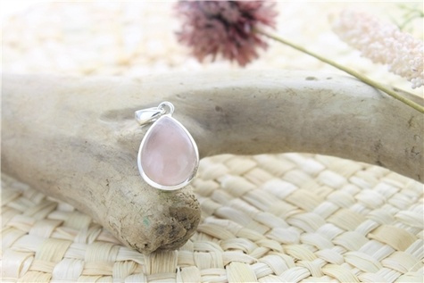 Emprunter PENDENTIF QUARTZ ROSE ARGENT 925 FORME GOUTTE PETIT MODELE livre