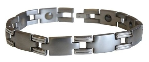 Emprunter GOURMETTE MAGNETIQUE GERMANIUM TITANE HOMME livre