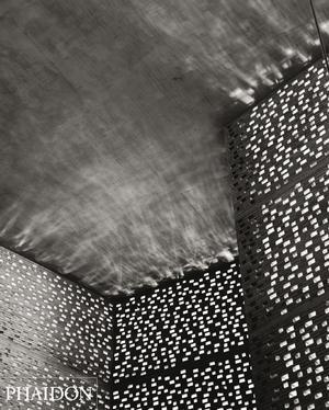 Emprunter Helene binet composing space, the photographsof helene binet, limited edition livre