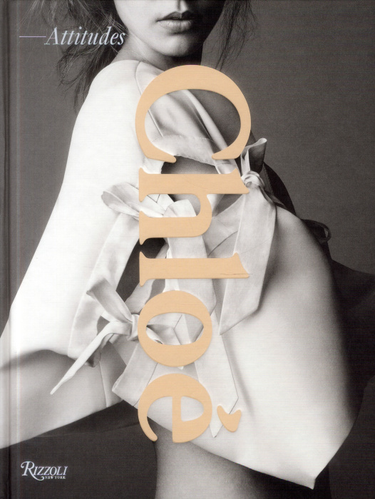 Emprunter Chloé. Attitudes livre