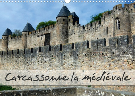 Emprunter Carcassonne la médiévale. Carcassonne en Languedoc, une ville ancienne dominée par sa cité médiévale livre
