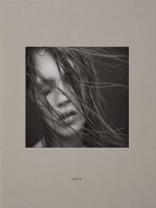 Emprunter KATE - ILLUSTRATIONS, NOIR ET BLANC livre