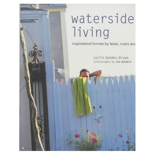 Emprunter WATERSIDE LIVING livre