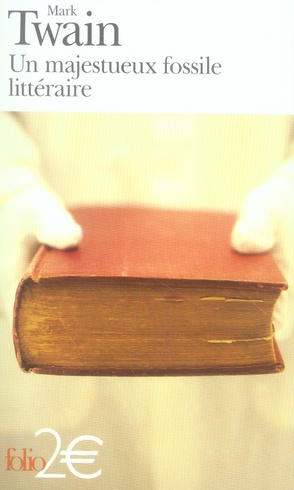 Emprunter Un majestueux fossile littéraire et autres nouvelles livre