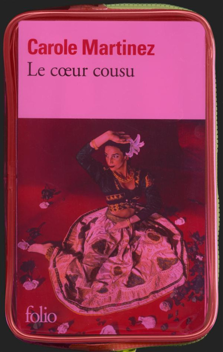 Emprunter Le coeur cousu livre