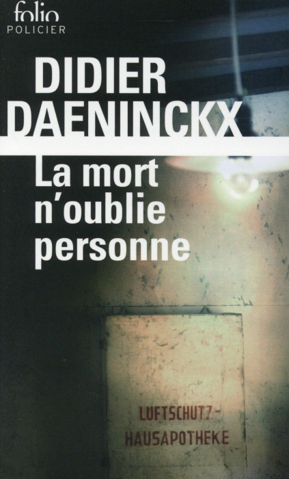 Emprunter La mort n'oublie personne livre