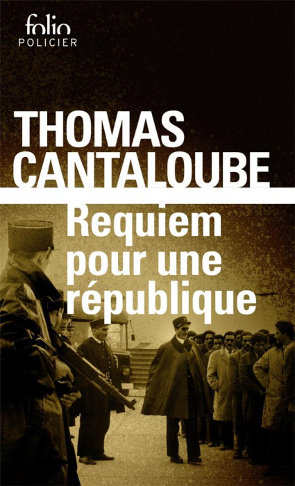 Emprunter Requiem pour une République livre