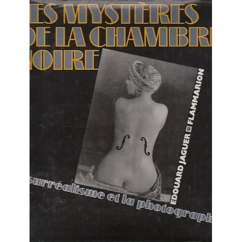 Emprunter LES MYSTERES DE LA CHAMBRE NOIRE livre