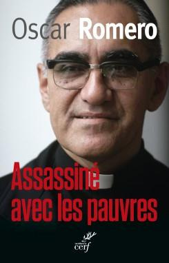 Emprunter Assassiné avec les pauvres livre