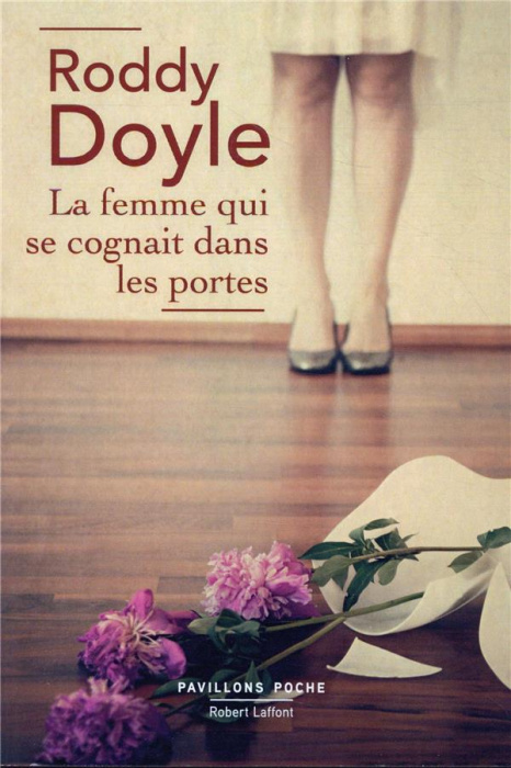 Emprunter La femme qui se cognait dans les portes livre
