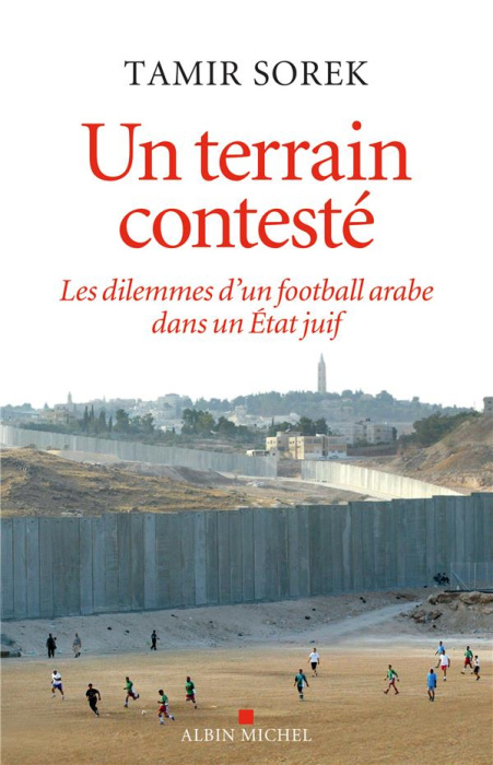 Emprunter Un terrain contesté livre