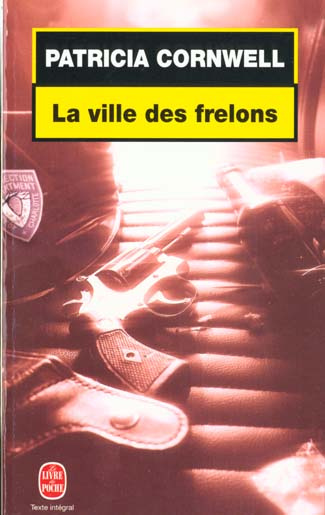 Emprunter La ville des frelons livre