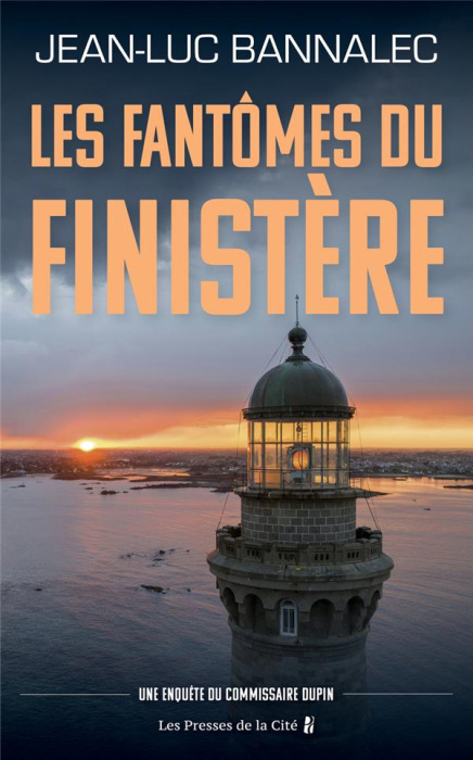 Emprunter Les Fantômes du Finistère. Une enquête du commissaire Dupin livre