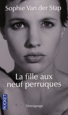 Emprunter La fille aux neuf perruques livre