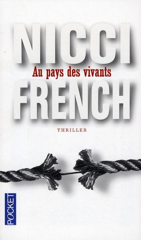 Emprunter Au pays des vivants livre