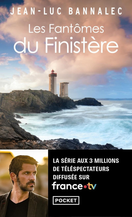 Emprunter Les Fantômes du Finistère. Une enquête du commissaire Dupin livre
