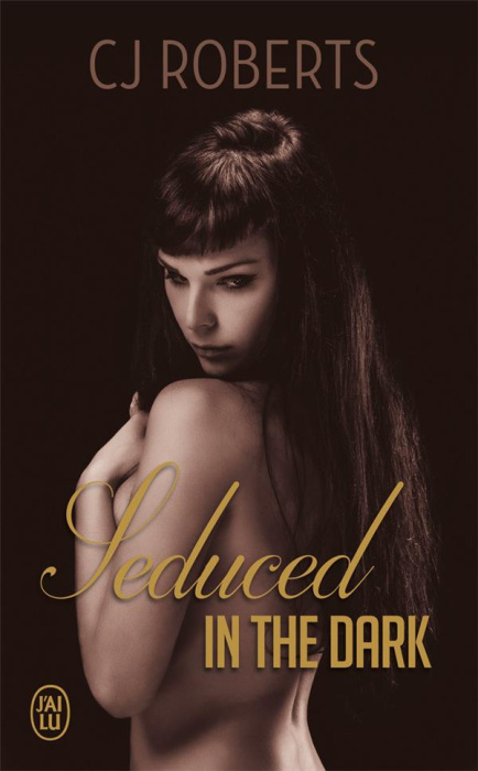Emprunter Seduced in the dark livre