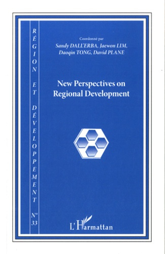 Emprunter Région et Développement N° 33-2011 : New Perspectives on Regional Development livre