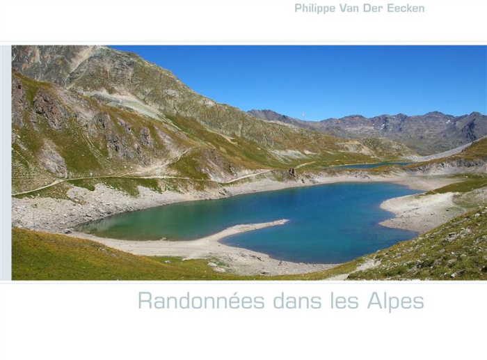 Emprunter RANDONNEES DANS LES ALPES livre
