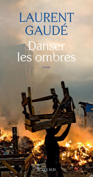 Emprunter Danser les ombres livre