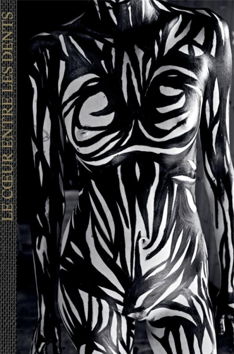 Emprunter Le coeur entre les dents. Manifeste primitif livre