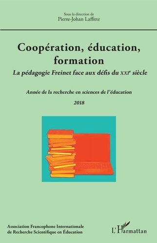 Emprunter L'année de la recherche en sciences de l'éducation 2018 : Coopération, éducation, formation. La péda livre