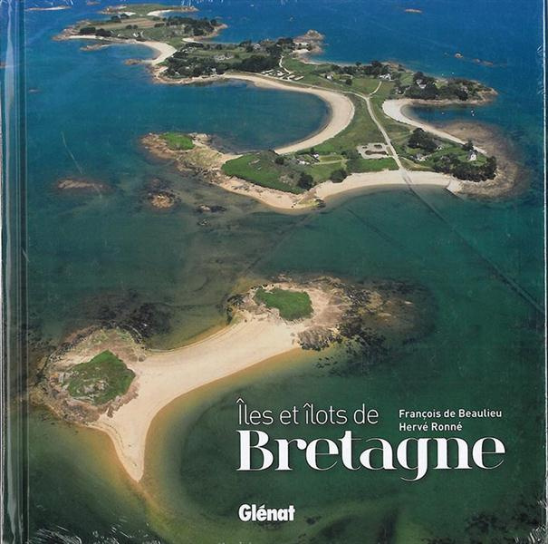 Emprunter Iles et îlots de Bretagne livre