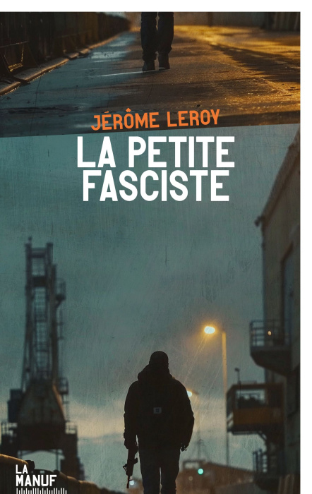 Emprunter La petite fasciste livre