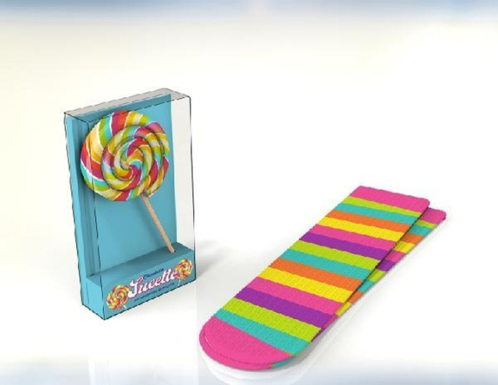 Emprunter Chaussettes Sucette. Avec 1 paire de chaussettes longues et 1 livre de recettes à la sucette livre