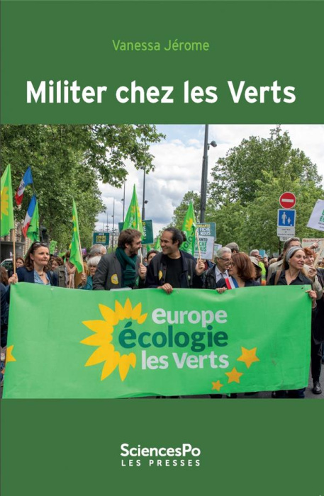 Emprunter Militer chez les Verts livre