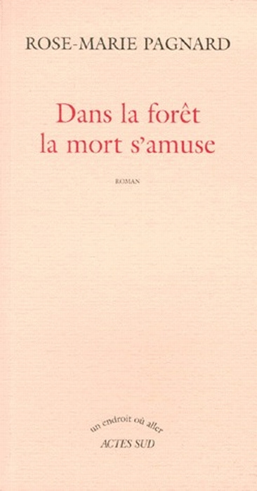 Emprunter Dans la forêt la mort s'amuse livre