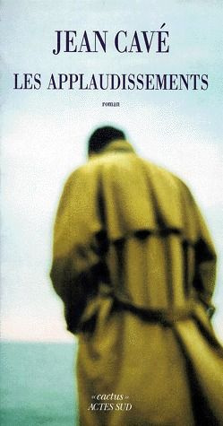 Emprunter Les applaudissements livre