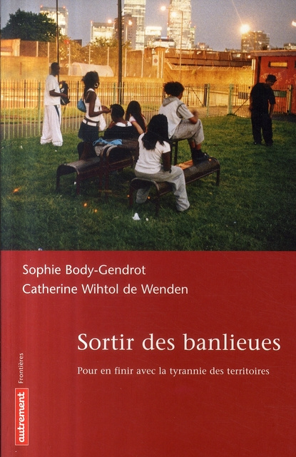 Emprunter Sortir des banlieues. Pour en finir avec la tyrannie des territoires livre