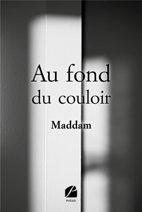 Emprunter Au fond du couloir livre