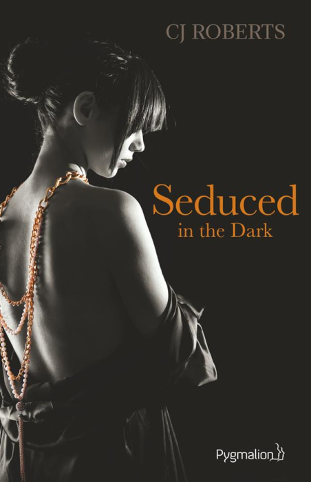 Emprunter Seduced in the dark livre