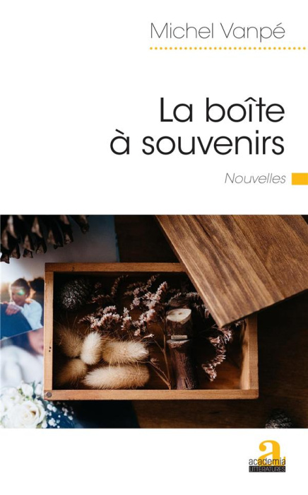 Emprunter La boîte à souvenirs livre