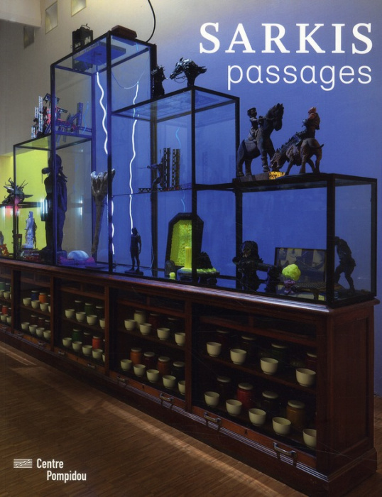 Emprunter Sarkis. Passages livre