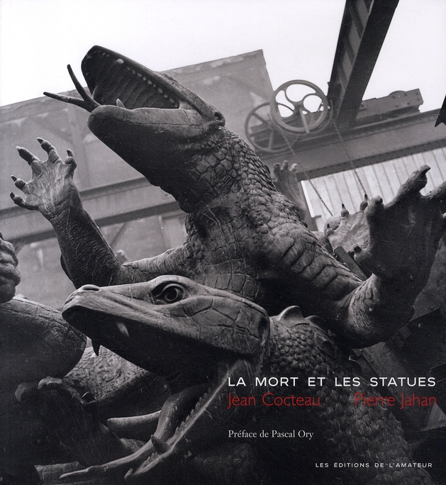 Emprunter La mort et les statues livre