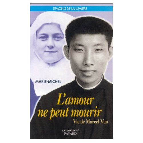 Emprunter L'AMOUR NE PEUT MOURIR. Vie de Marcel Van livre