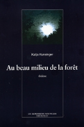 Emprunter AU BEAU MILIEU DE LA FORET livre