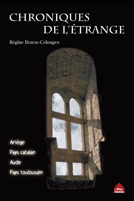 Emprunter Chroniques de l'étrange livre