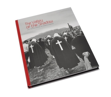 Emprunter MIRON ZOWNIR THE VALLEY OF THE SHADOW /ANGLAIS livre