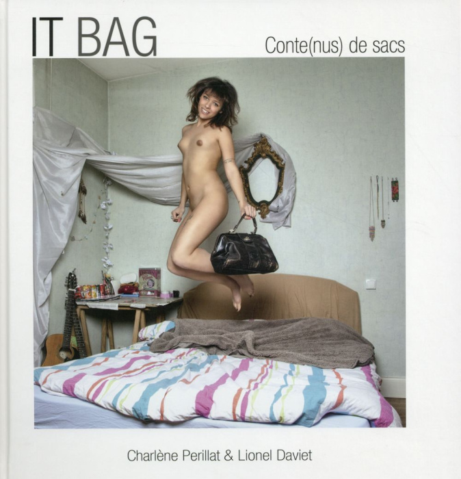Emprunter It Bag. Conte(nus) de sacs, Edition bilingue français-anglais livre