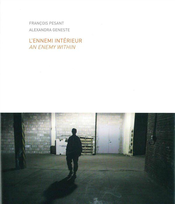 Emprunter L'ennemi intérieur. Les viols au sein de l'armée américaine, Edition bilingue français-anglais livre