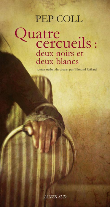 Emprunter Quatre cercueils : deux noirs et deux blancs livre